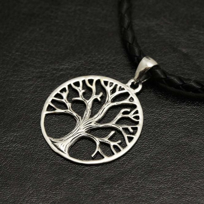 Hovedbilde Yggdrasil - Sølvanheng
